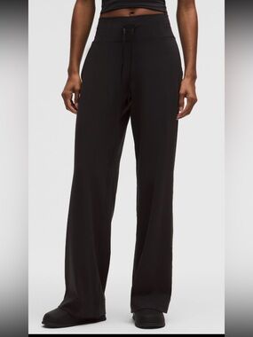 Lululemon High Rise Wide Leg Pants*Short